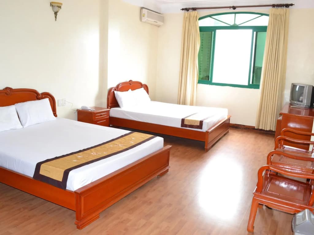 Asean Halong Hotel - photo 3
