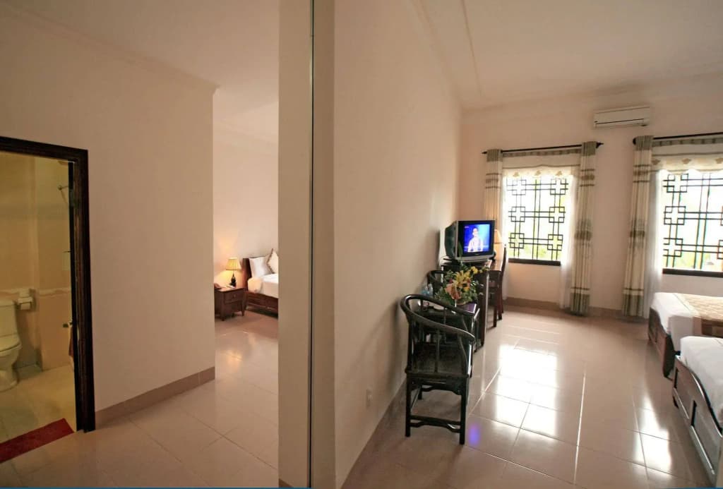 Bach Dang Hoi An Hotel - photo 2