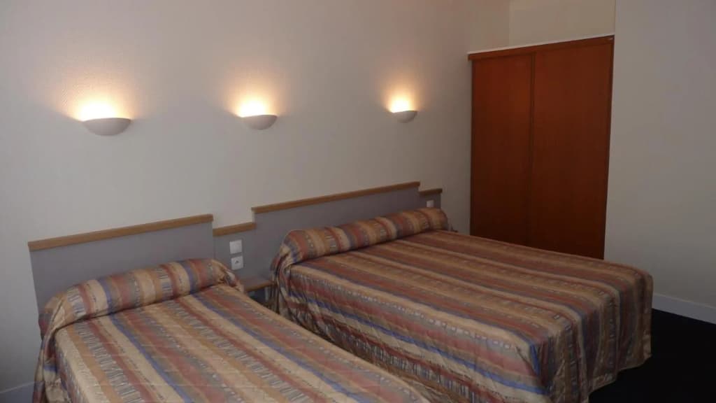 Hotel Des Vosges - photo 10