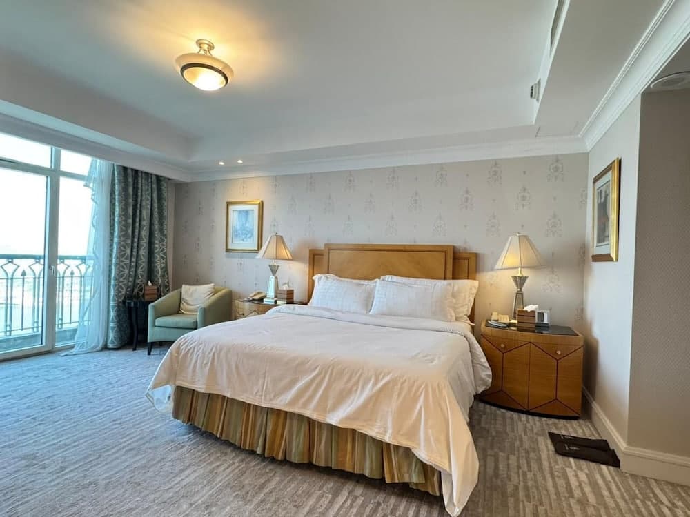 Premium SA at 4 Seasons Hotel - photo 14