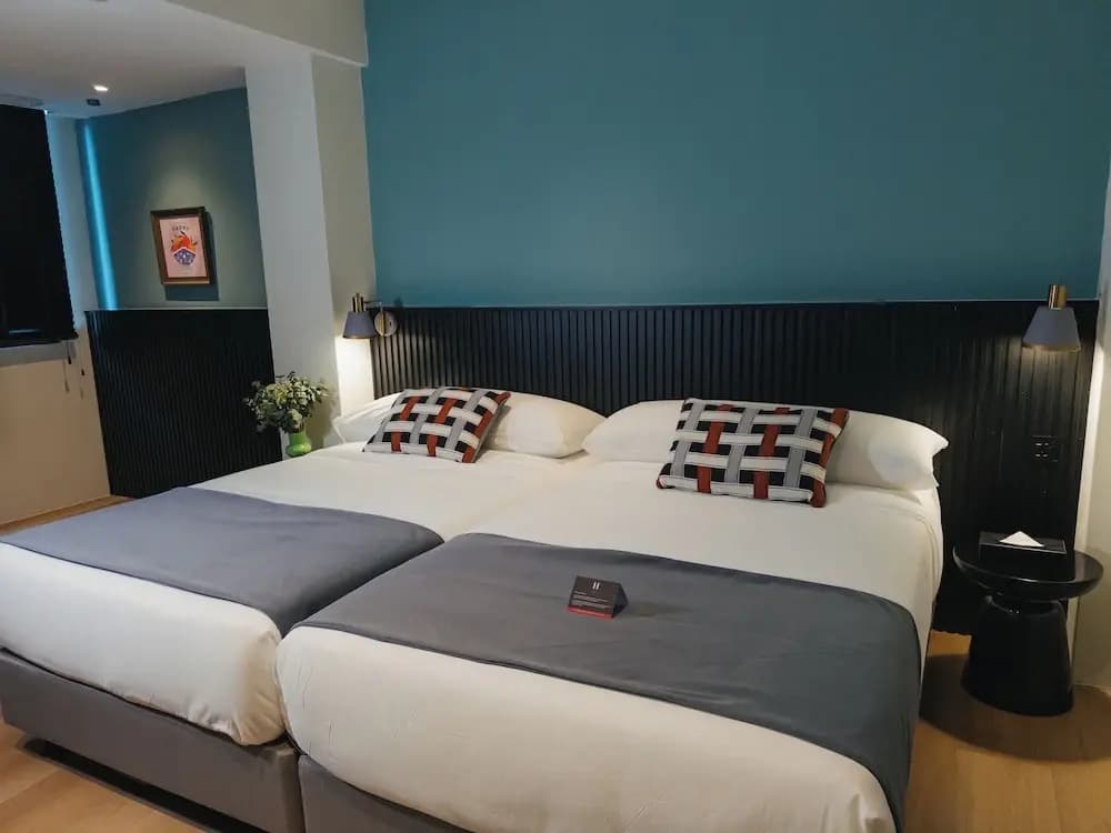 Legacy Hill Hotel - photo 3