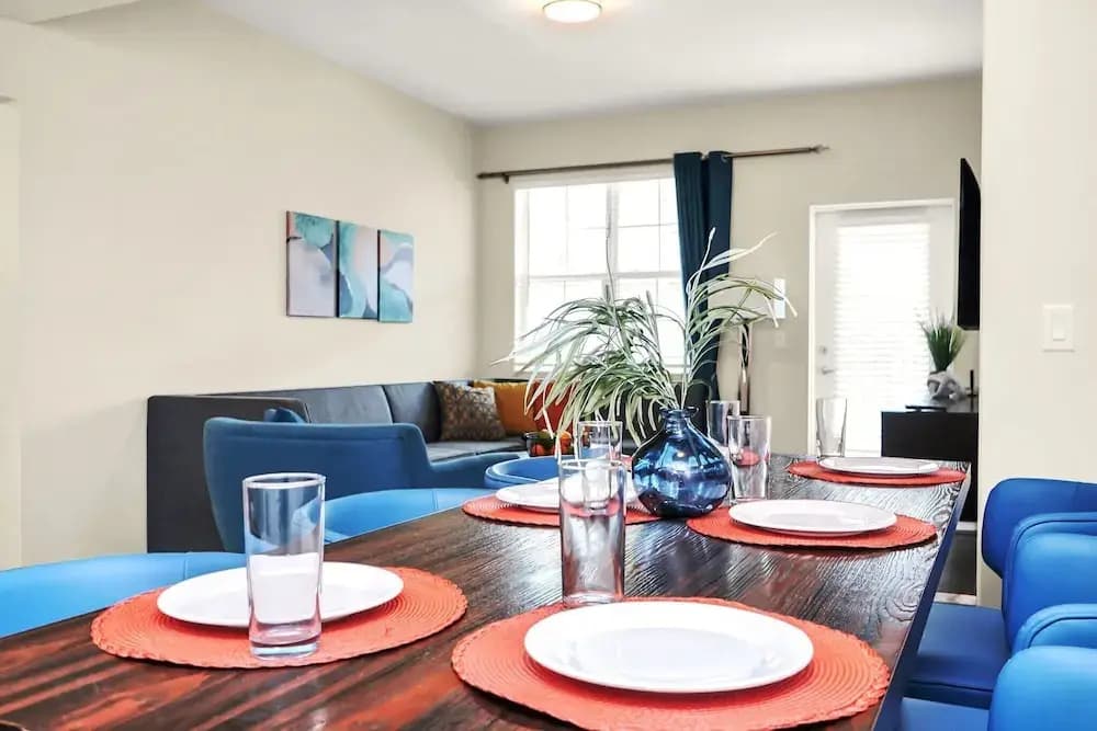 Stylish and New! 3br, Steps fr. Universal Drive - photo 20