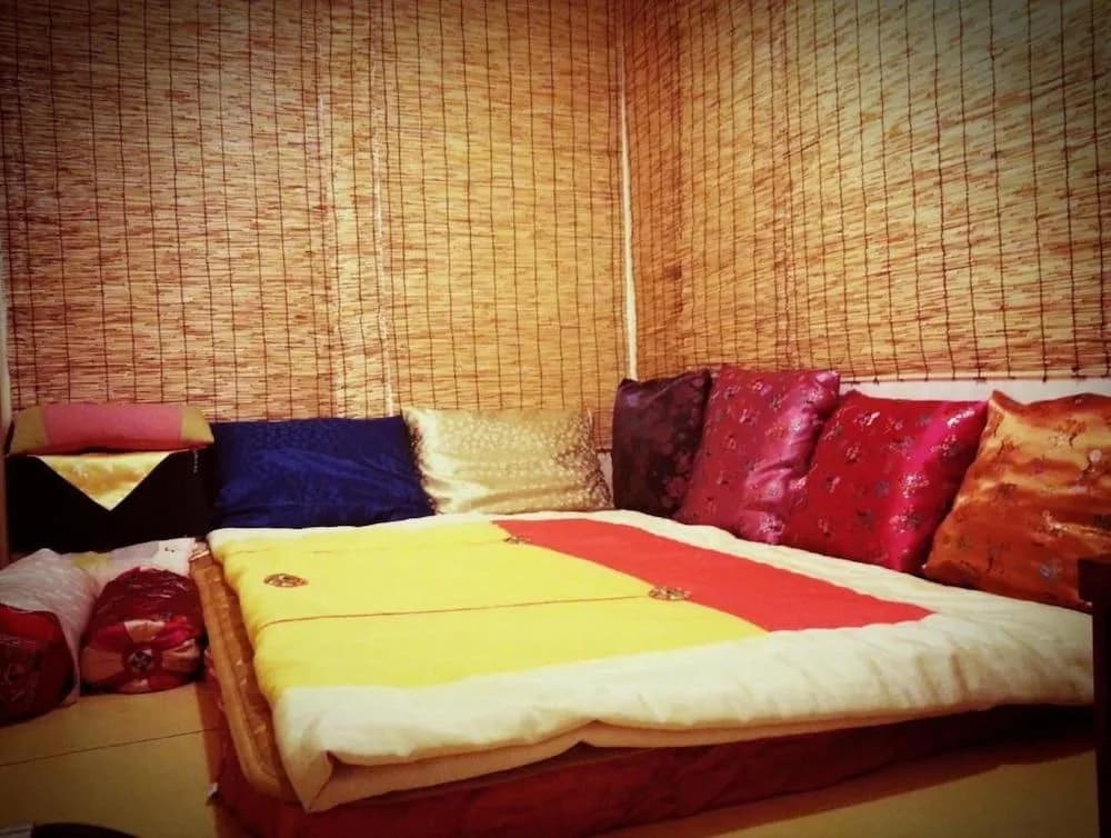 Noel's Guesthouse - photo 3