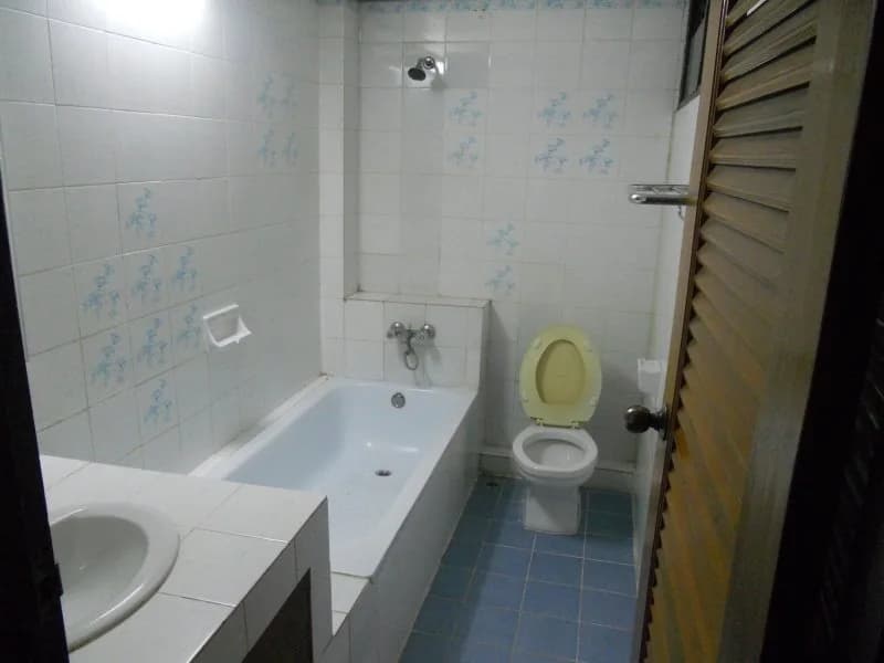Phra Arthit Mansion - photo 9