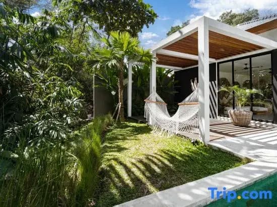 Villa Cocktail and Dreams by BaliSuperHost - photo 5