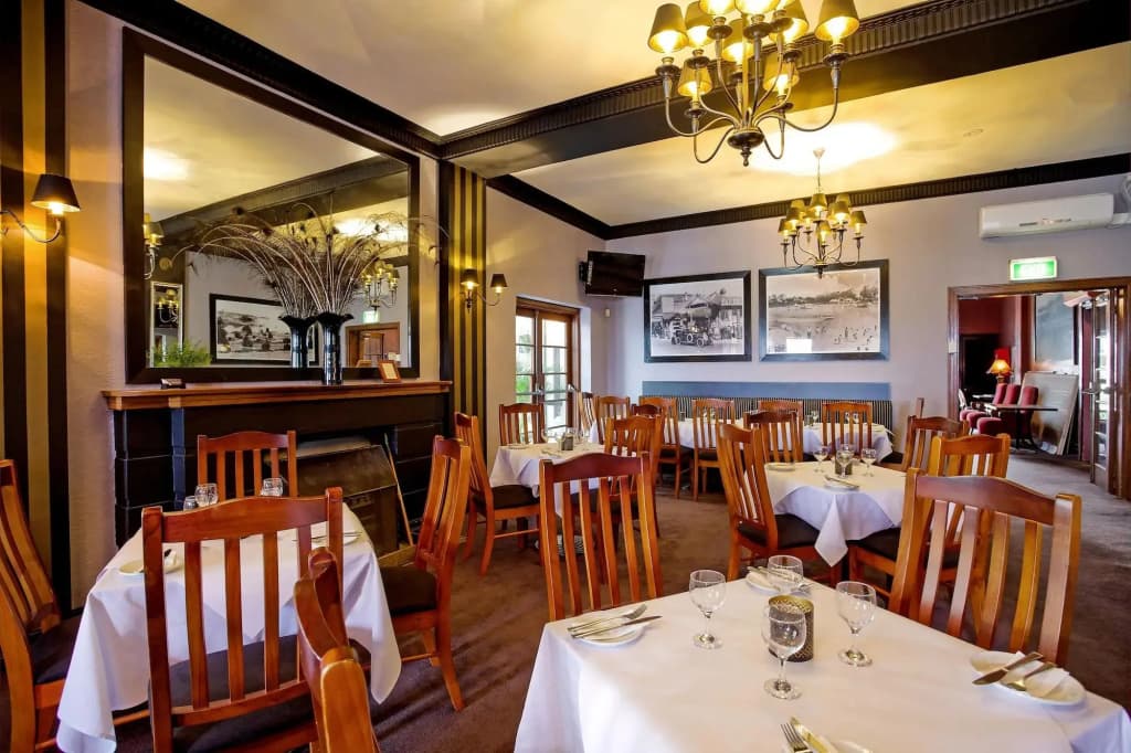 Katoomba Hotel - photo 11