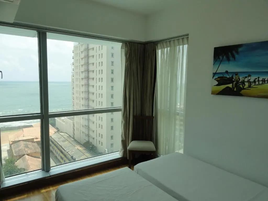 Sea View Monarch Apartment located within Cinnamon Grand Hotel Complex - photo 7