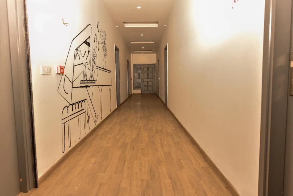 Hotel Red Saffron - photo 8