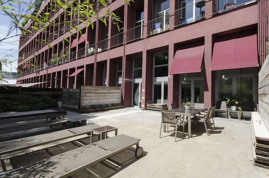 A14 Business Suites - photo 17