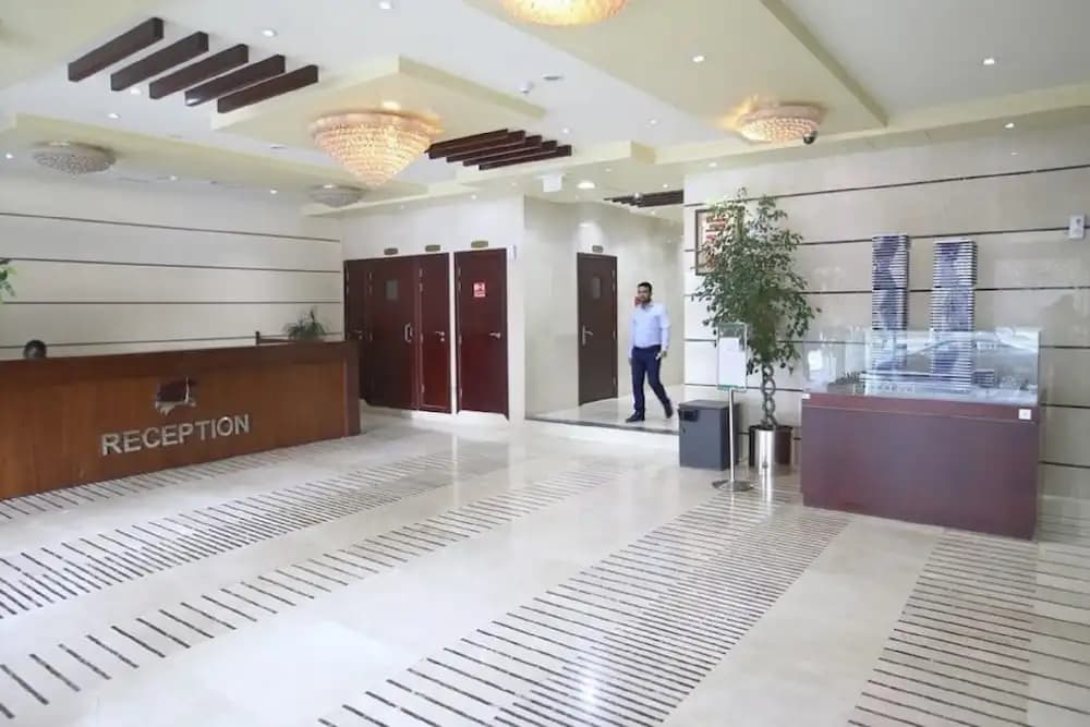 High Floor Two Bedroom Apartment - photo 2