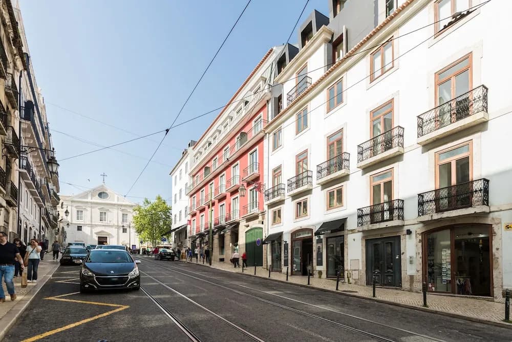 Chiado Modern Three-Bedroom Apartment - by LU Holidays - main photo