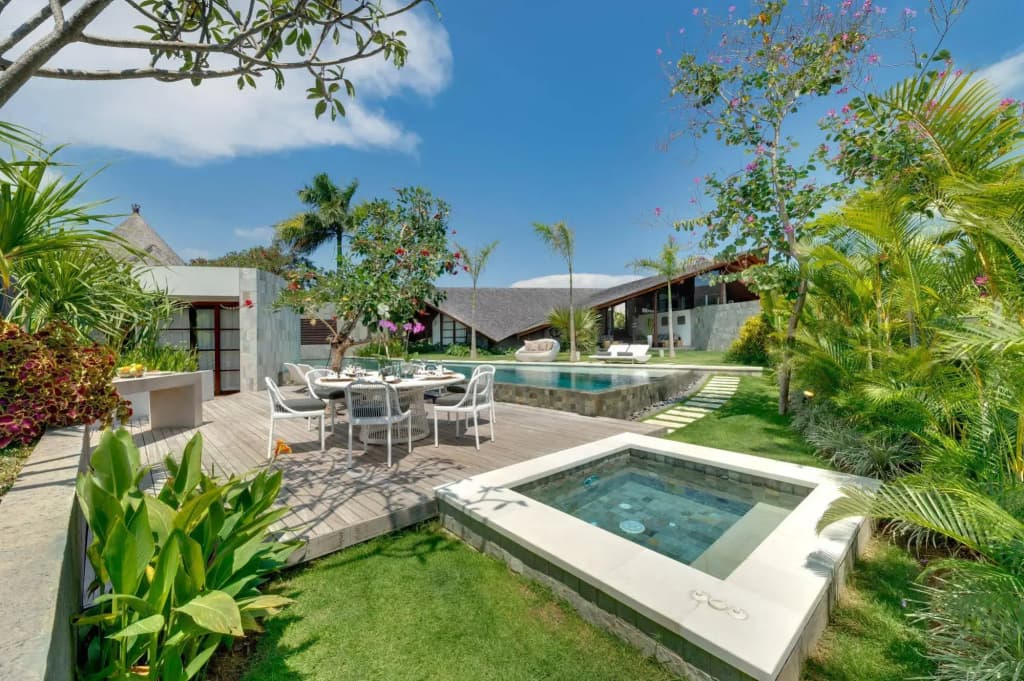 The Layar Designer Villas and Spa - photo 13