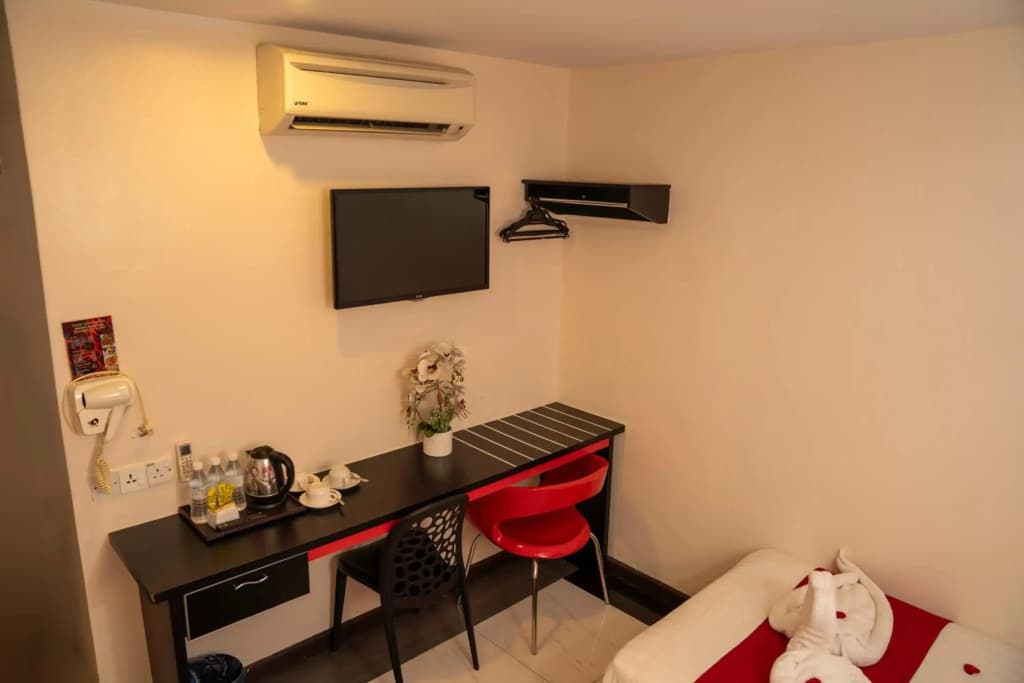 Hotel Eastana - photo 5