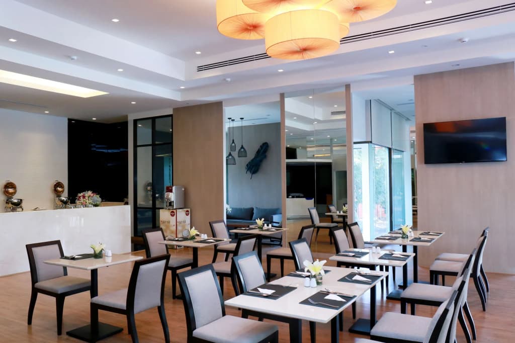 Louis' Tavern Hotel Don Muang - photo 23