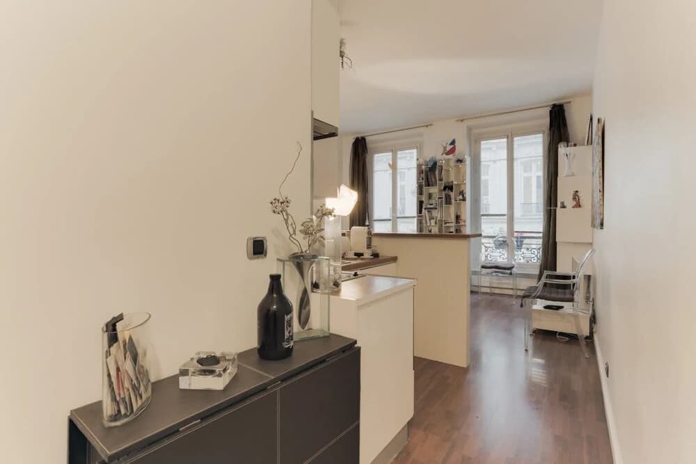 Artsy Flat for 2 Near Opera - photo 5