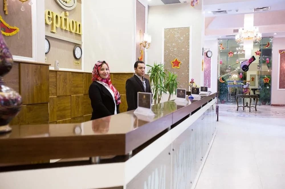 Chain Luxe Paradise Hotel - photo 14