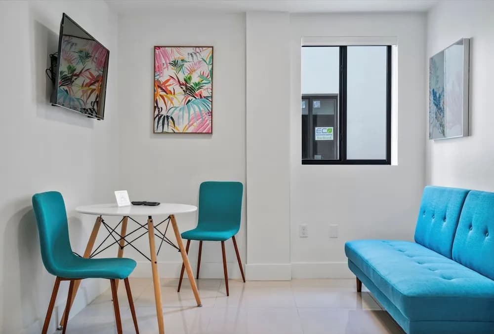 Miami Suite 303 - photo 11