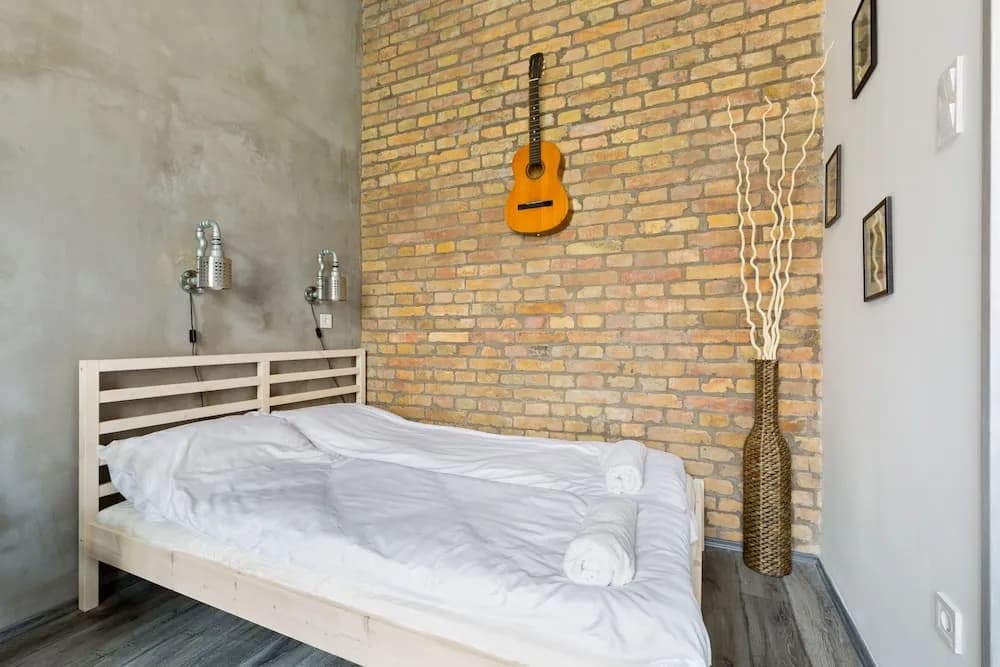 Downtown Studio Apartment - photo 5