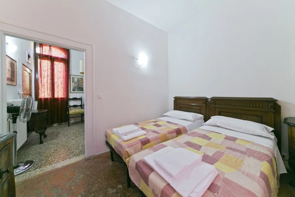 Sleep 4 house - photo 15