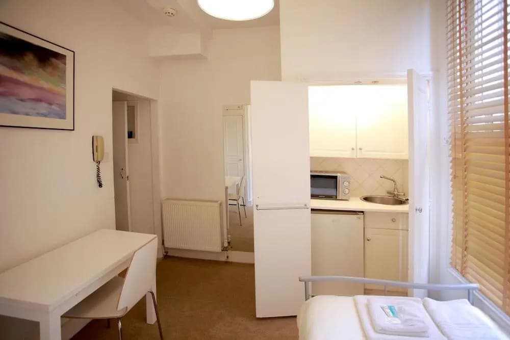 Valet Apartments Kensington Gardens - photo 22
