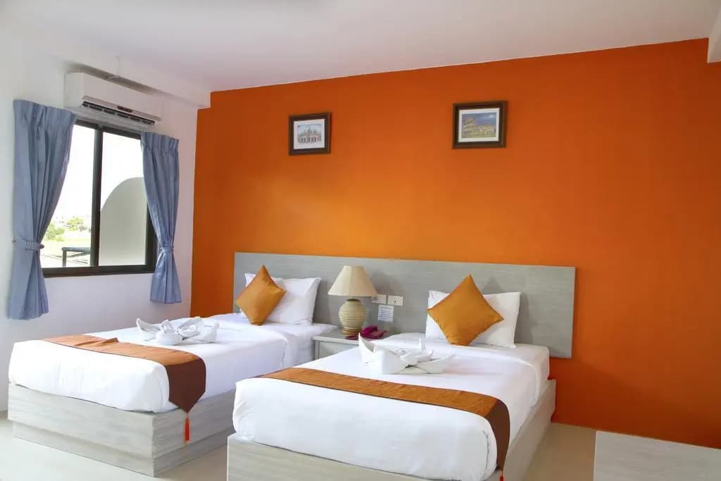Twin Hotel - photo 6