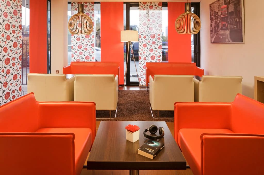 ibis London Docklands Canary Wharf - photo 2