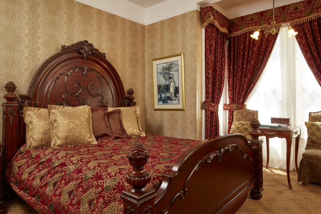 Queen Anne Hotel - photo 4