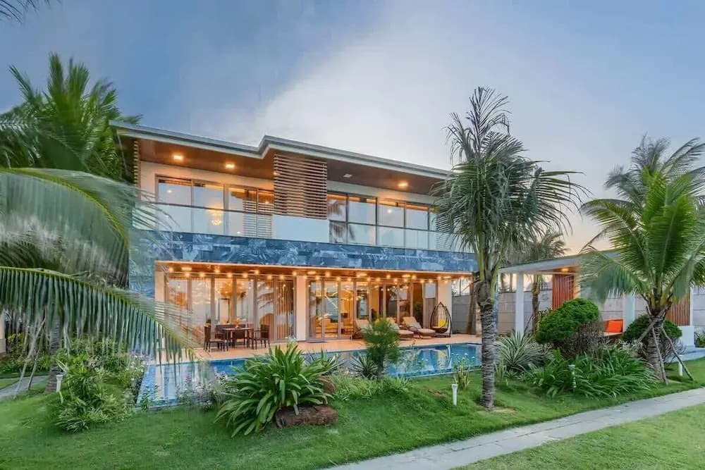 Luxe 6BR Beachfront Villa: Group Getaway Haven - photo 21