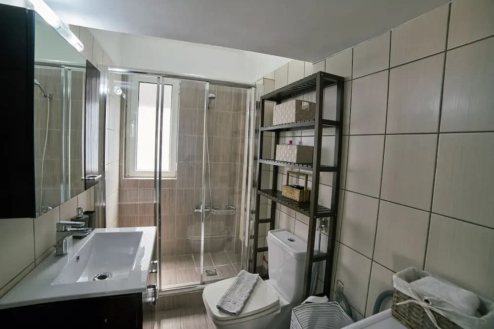V&V Central & Elegant Apartment - photo 7