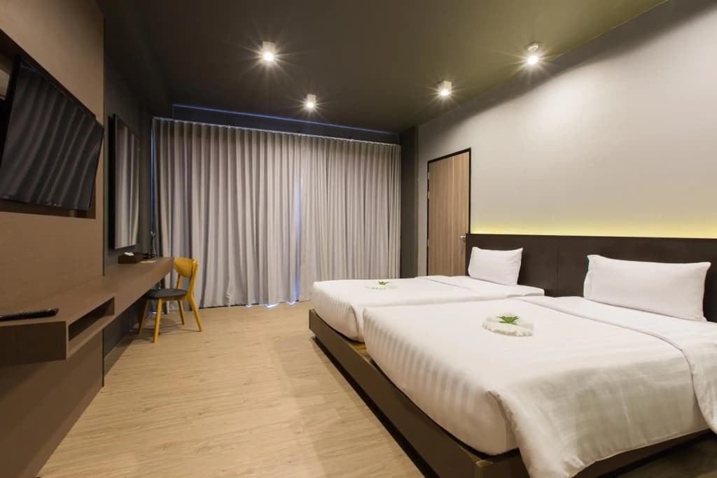Maya Phuket Airport Hotel - photo 2