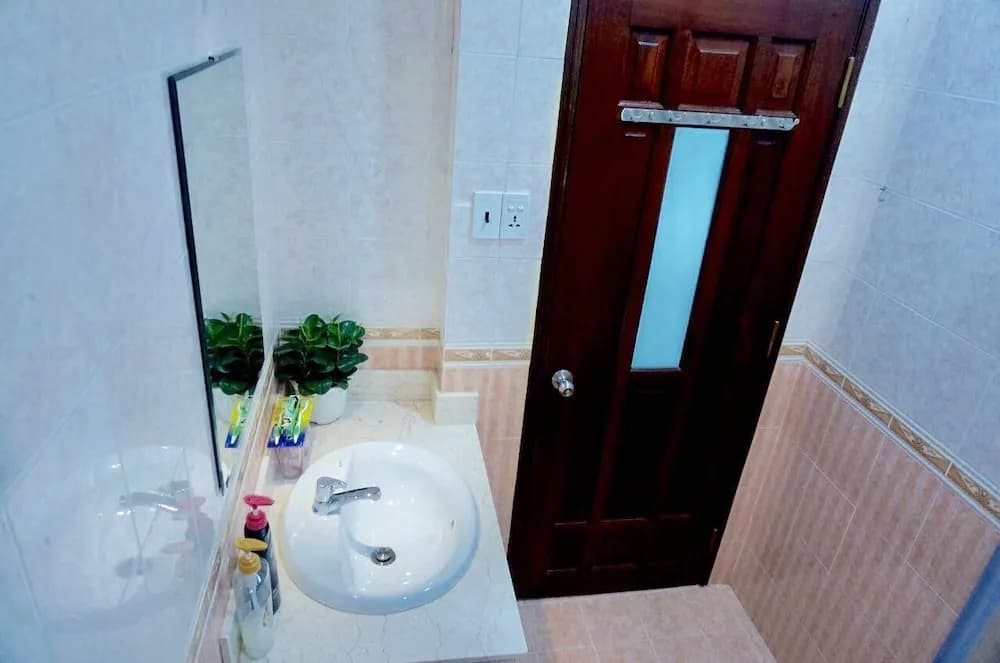 Urban Saigon Homestay - photo 9