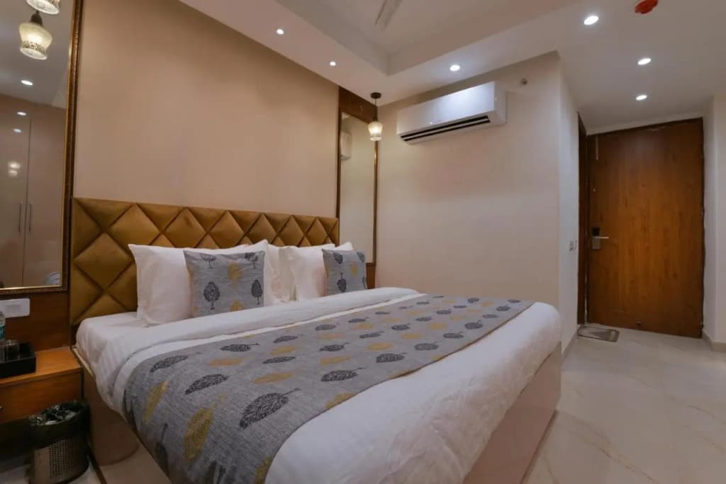 Hotel Leo Saffron - photo 20