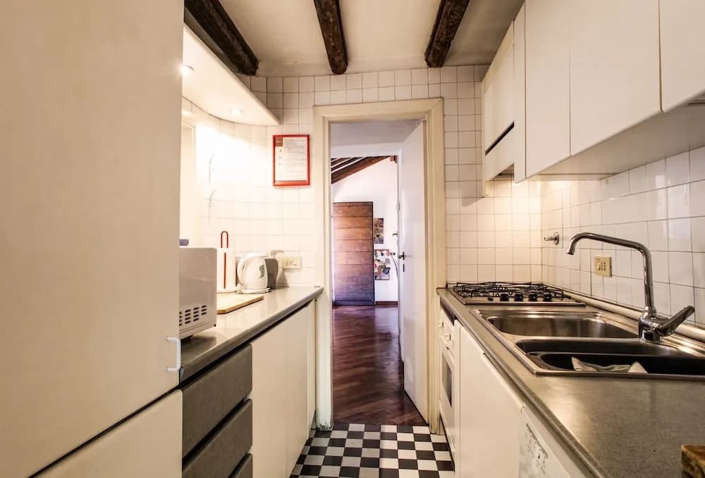 Amazing Apartment With Terrace in Piazza del Fico, Close Piazza Navona - photo 15