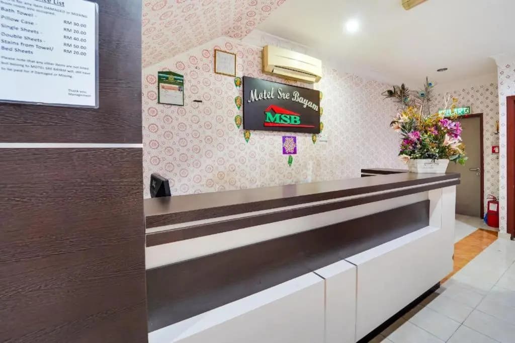 Oyo 44058 Motel Sre Bayam - photo 12