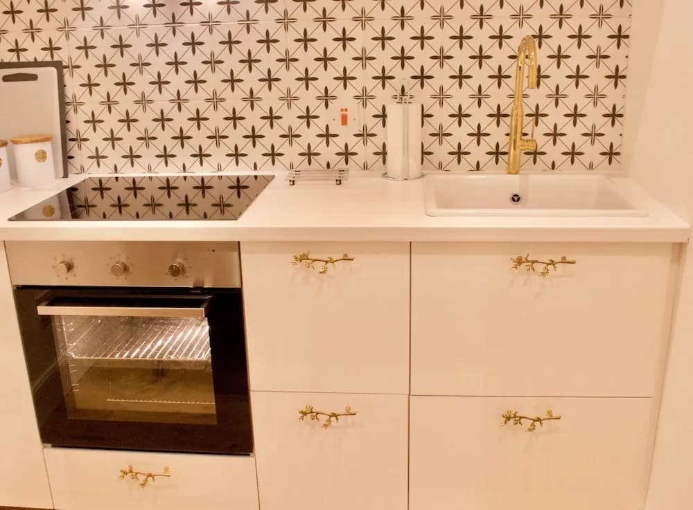 Castle View Apartment - photo 8