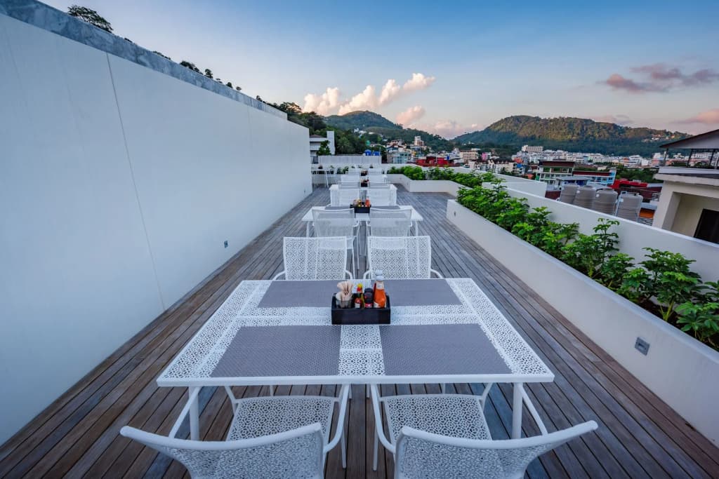 LullaBella Hotel Patong - photo 21
