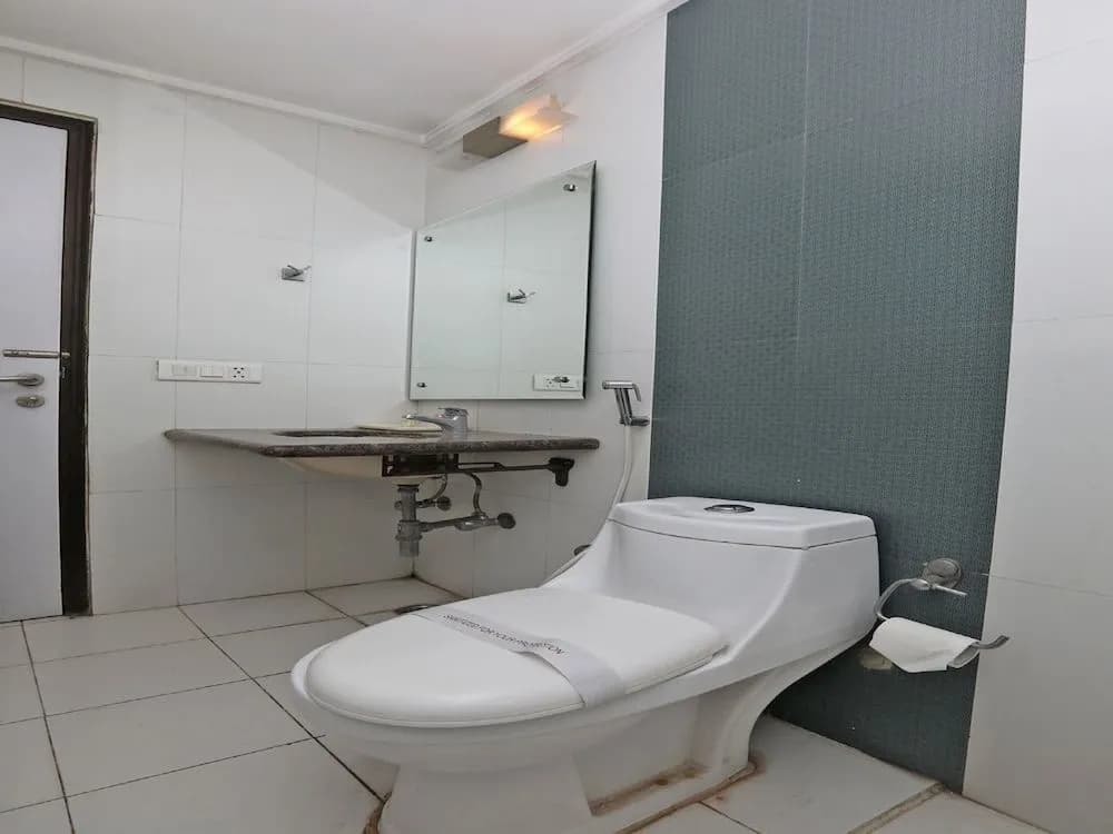 Capital O 445 Impress Hotel - photo 8