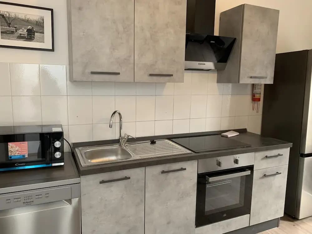 Porta Rossa Apartment - photo 11