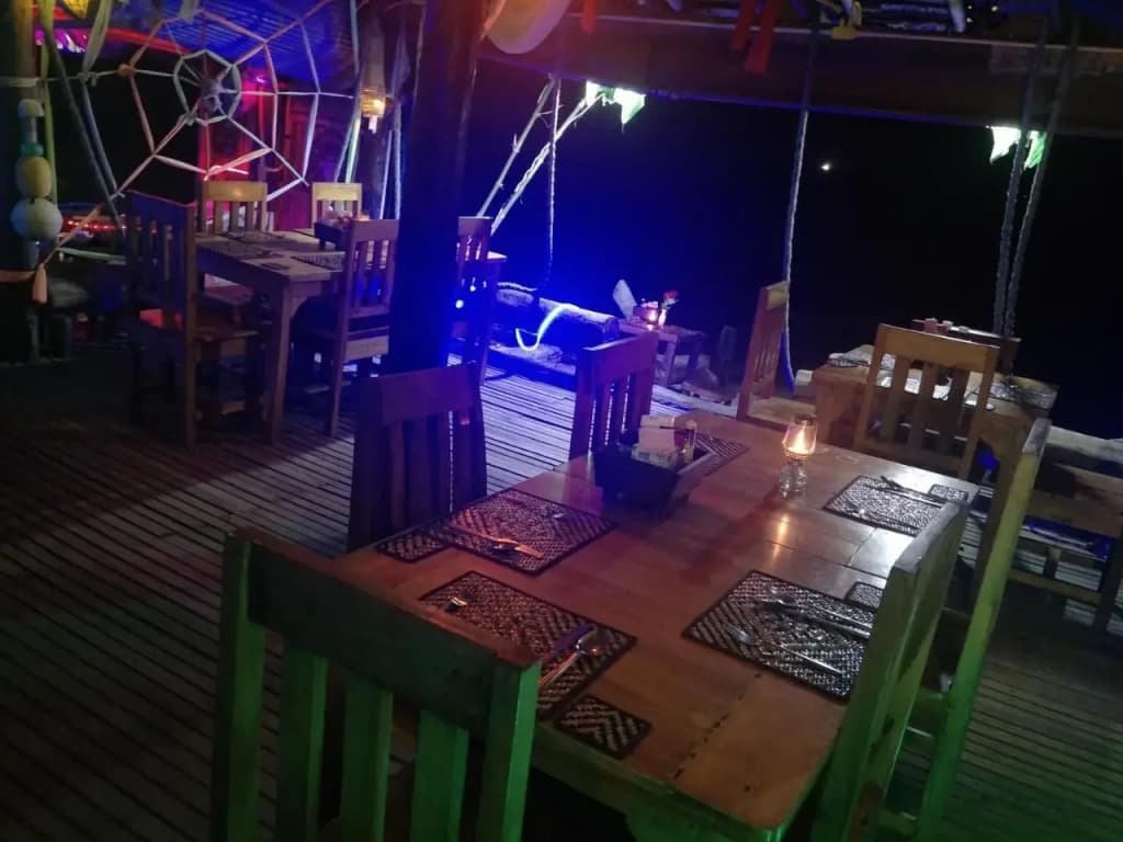 Lantas Lodge Resort - photo 18