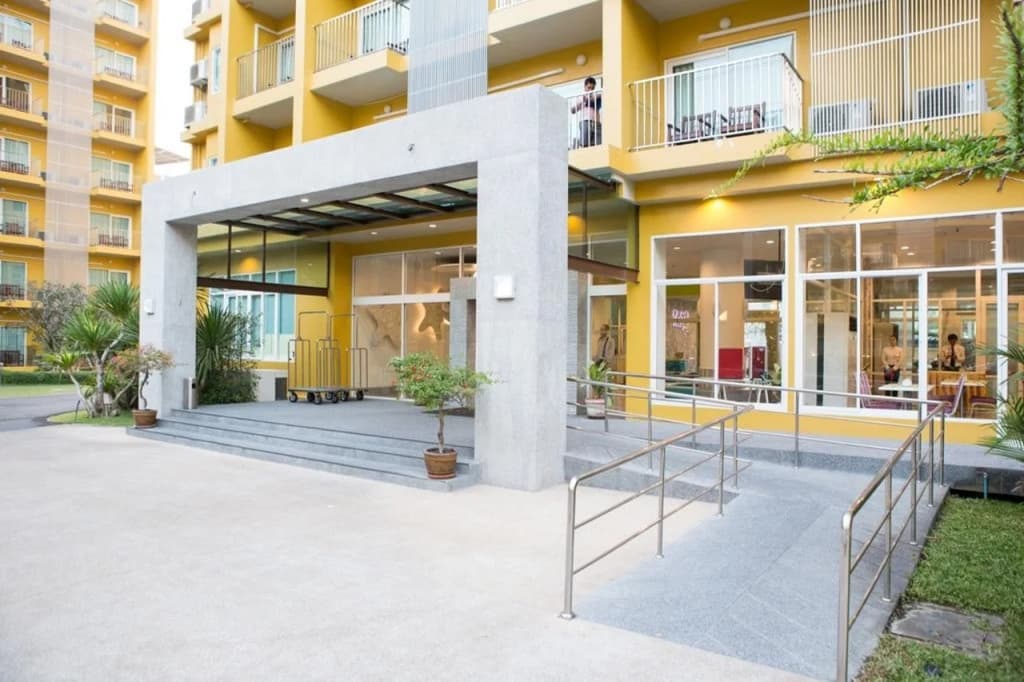 Grand Bella Hotel - photo 1