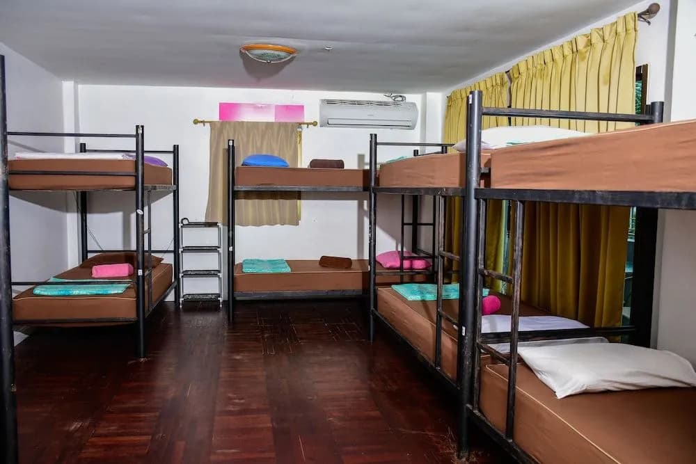 The Wanderlust Hostel - photo 6