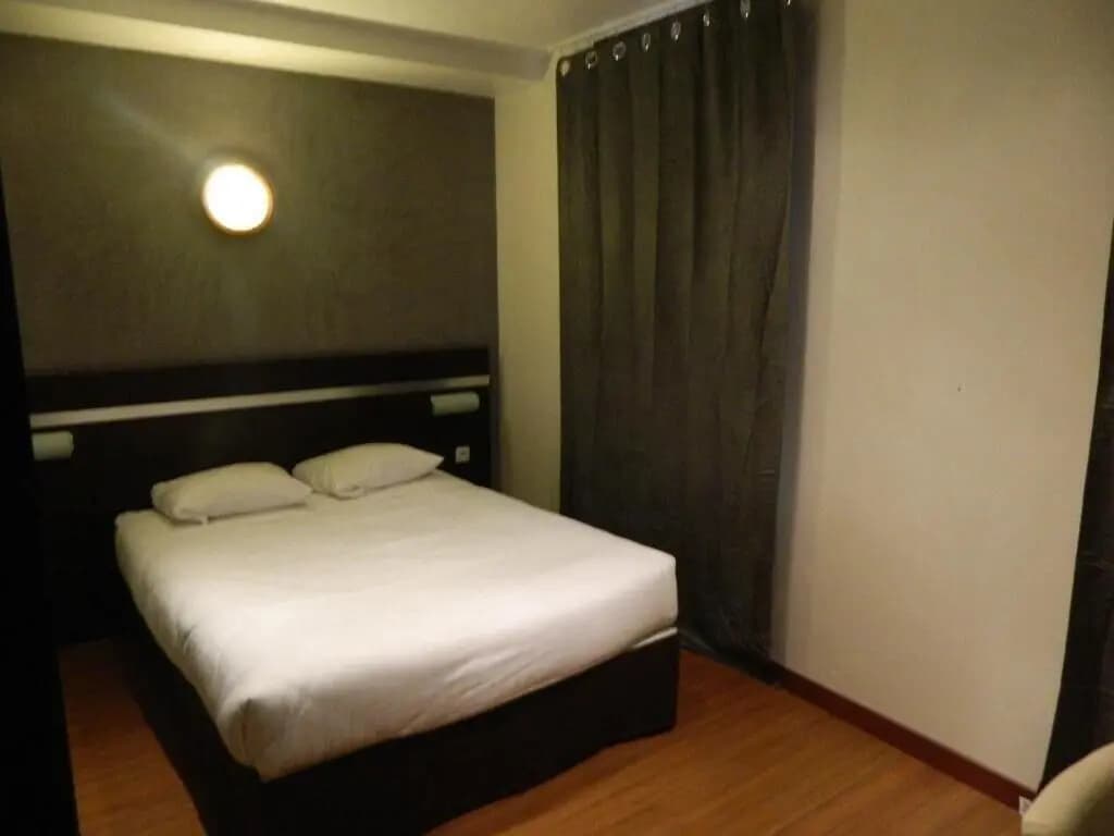 Modern's Hotel - photo 23