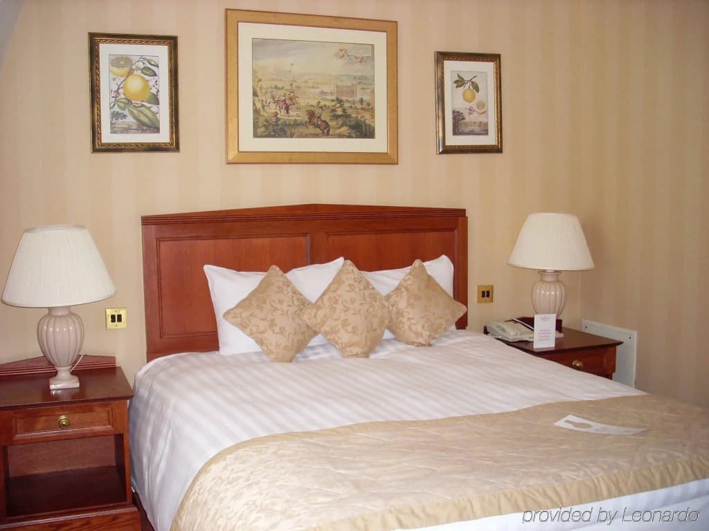 The Chamberlain Hotel - photo 2