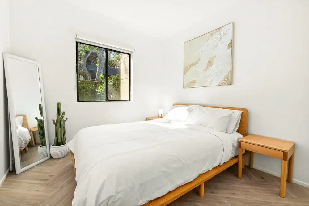 Spacious 2-bed, 2-bath Moments From Avalon Beach - photo 4