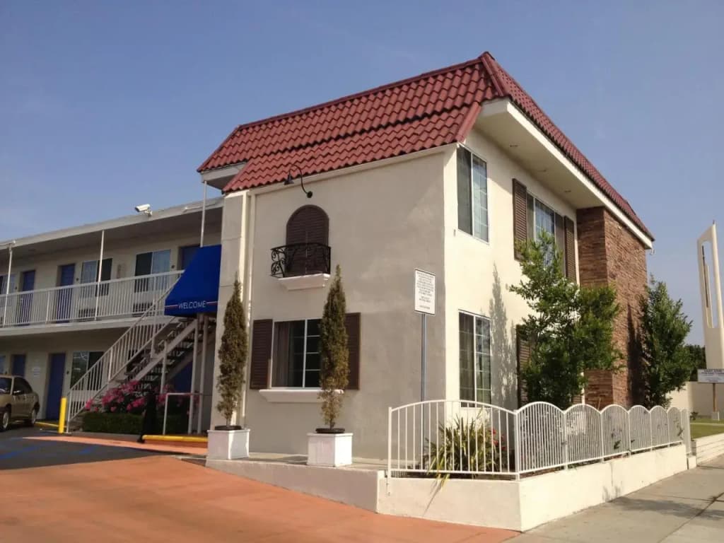 Bella Suites - photo 1