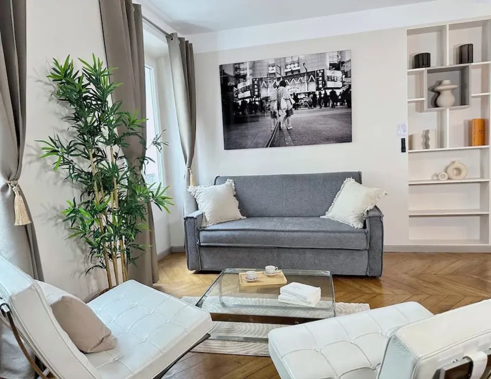1581 Miromesnil - photo 5