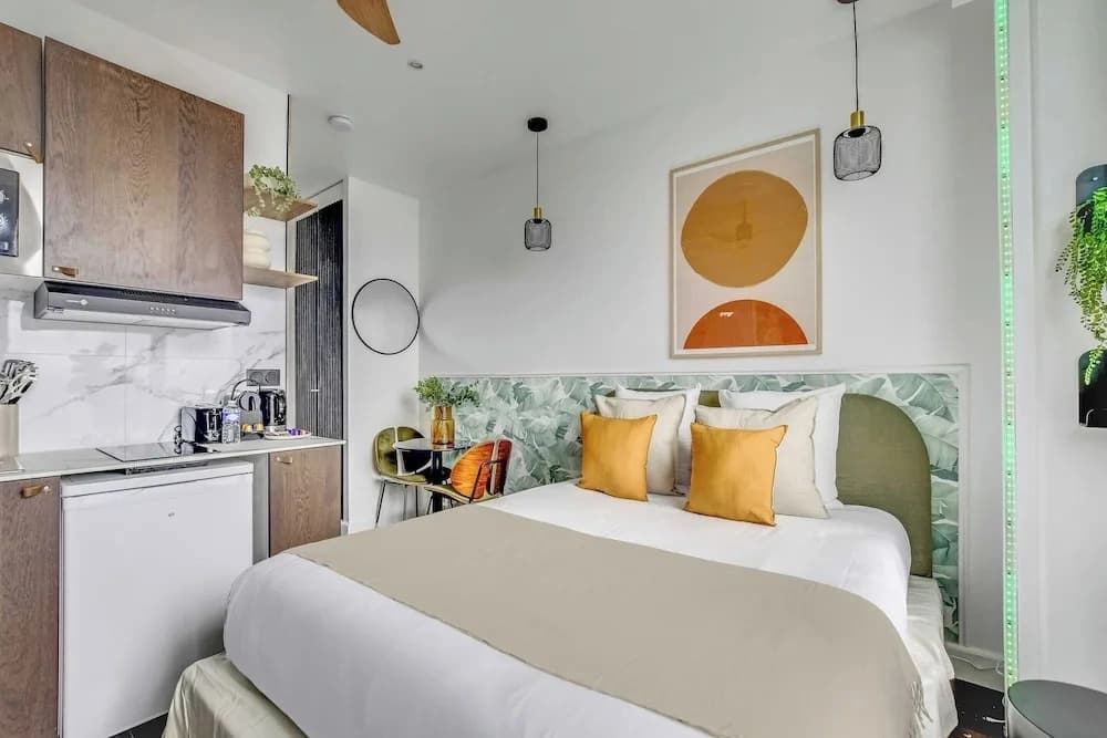 Charming Studio Apartment - AC- 2P - Nation - photo 2