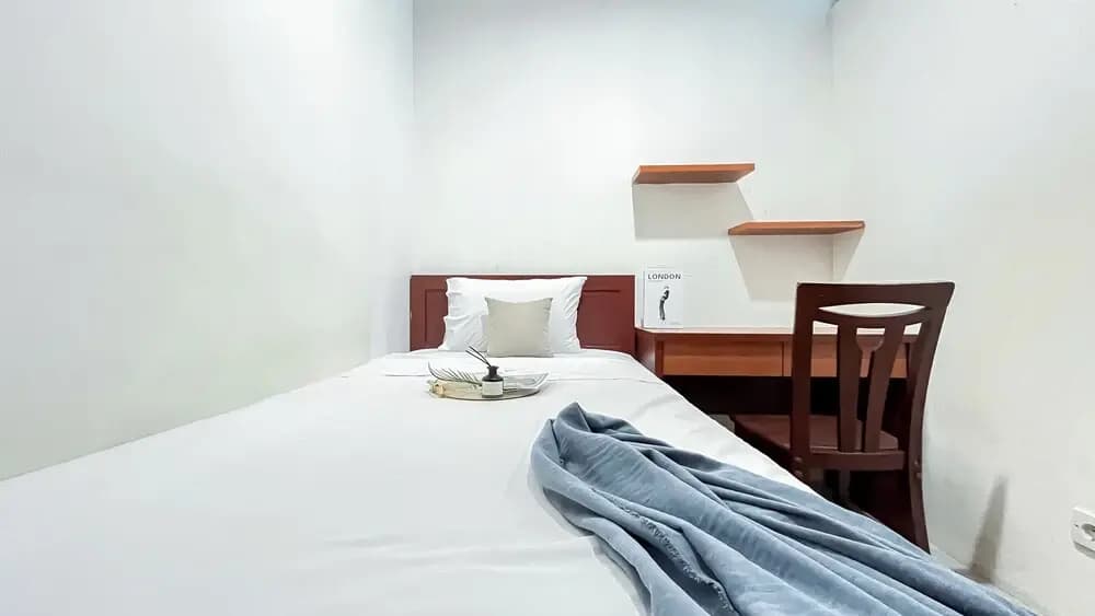 Spacious 2BR Apartment at GP Plaza - photo 6