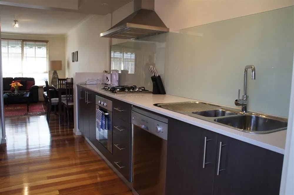 Balcombe Apartments - photo 19