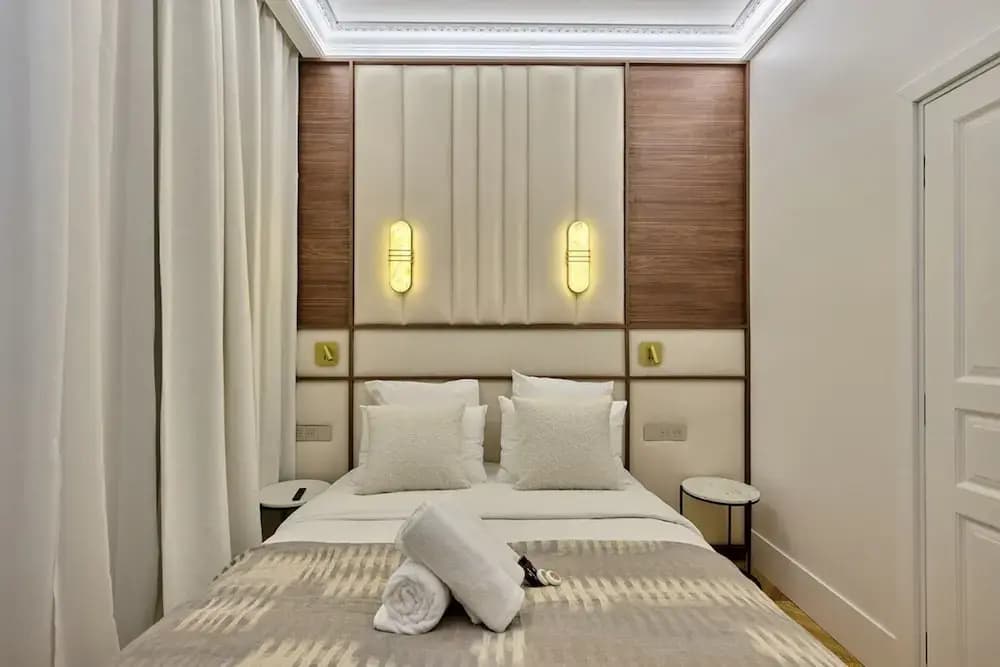 Luxurious Matignon/saint Honore Apartment - photo 6